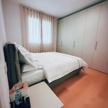 Guerinis House דירה *